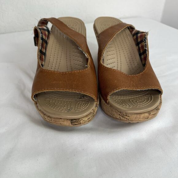 Crocs A-Leigh Wedge Sandals Brown Leather Size W9, comfy, summer, spring, soft - Picture 5 of 8